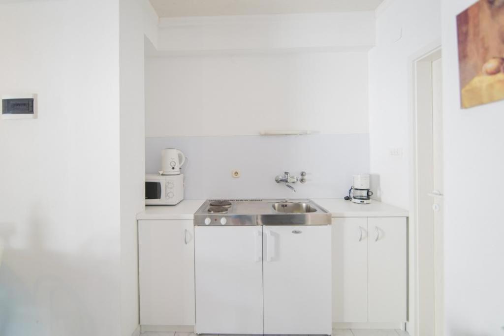 Apartments Veve Postira Zimmer foto
